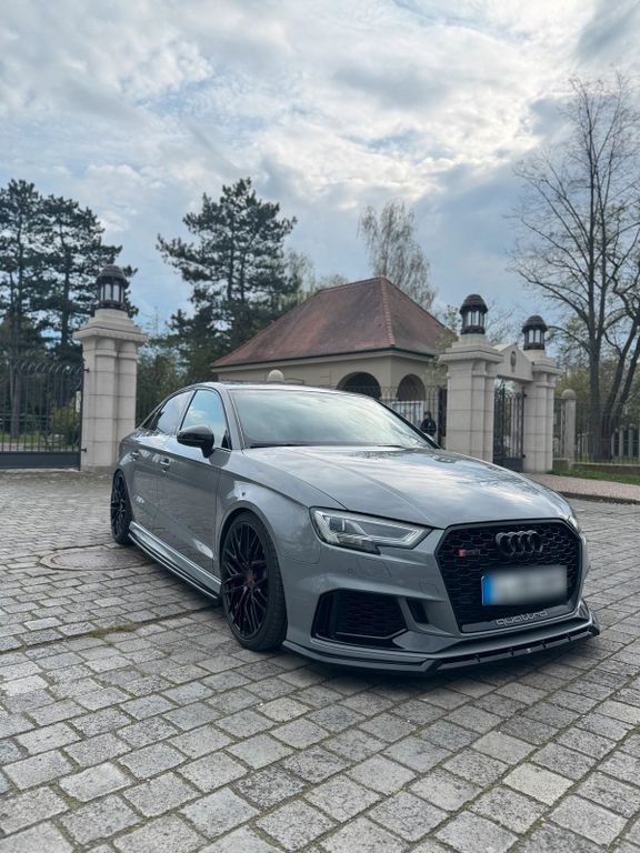Image of Audi RS3