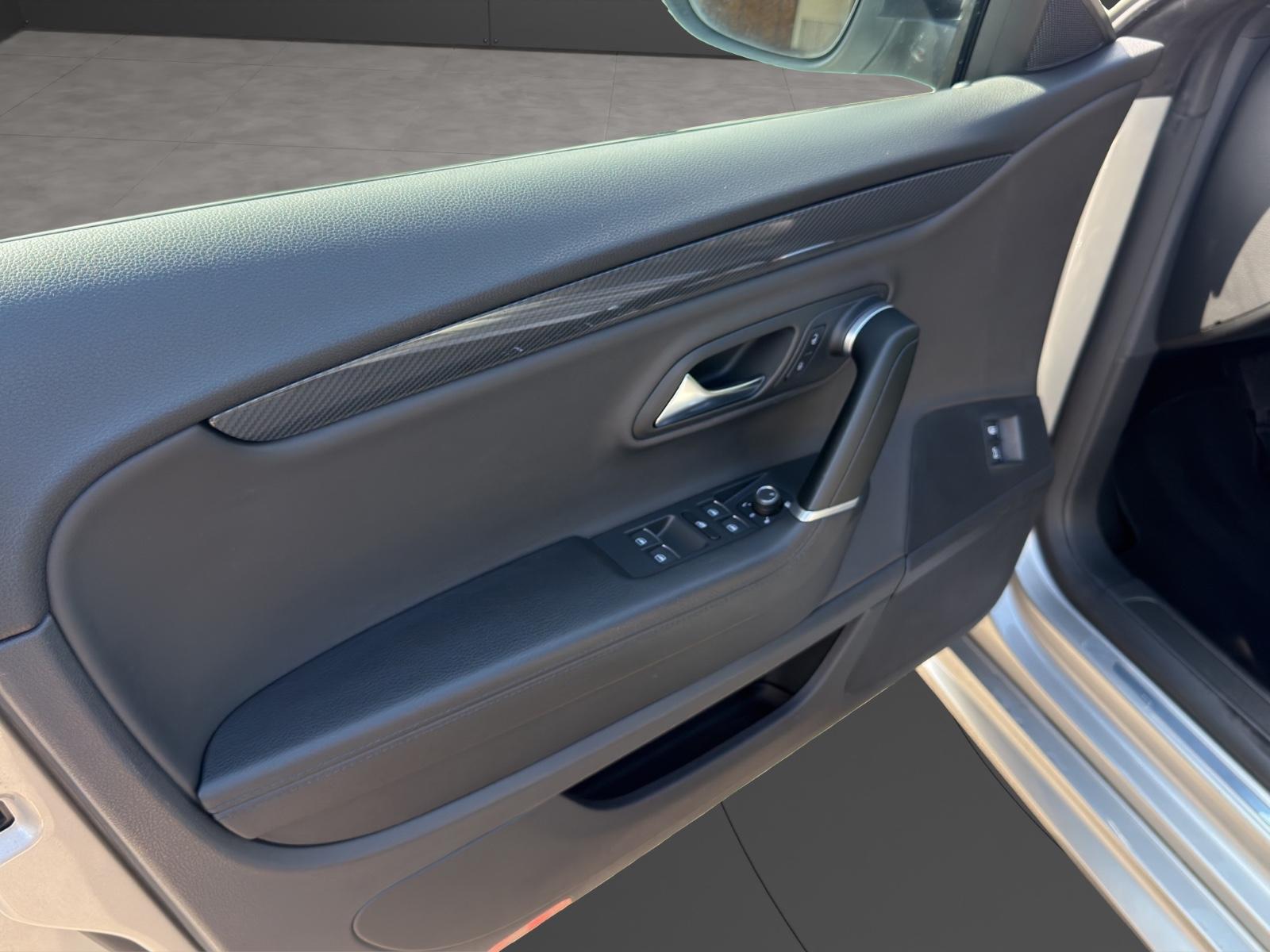 Volkswagen Passat CC R Line AHK Leder Navi PDC Bi Xenon DSG