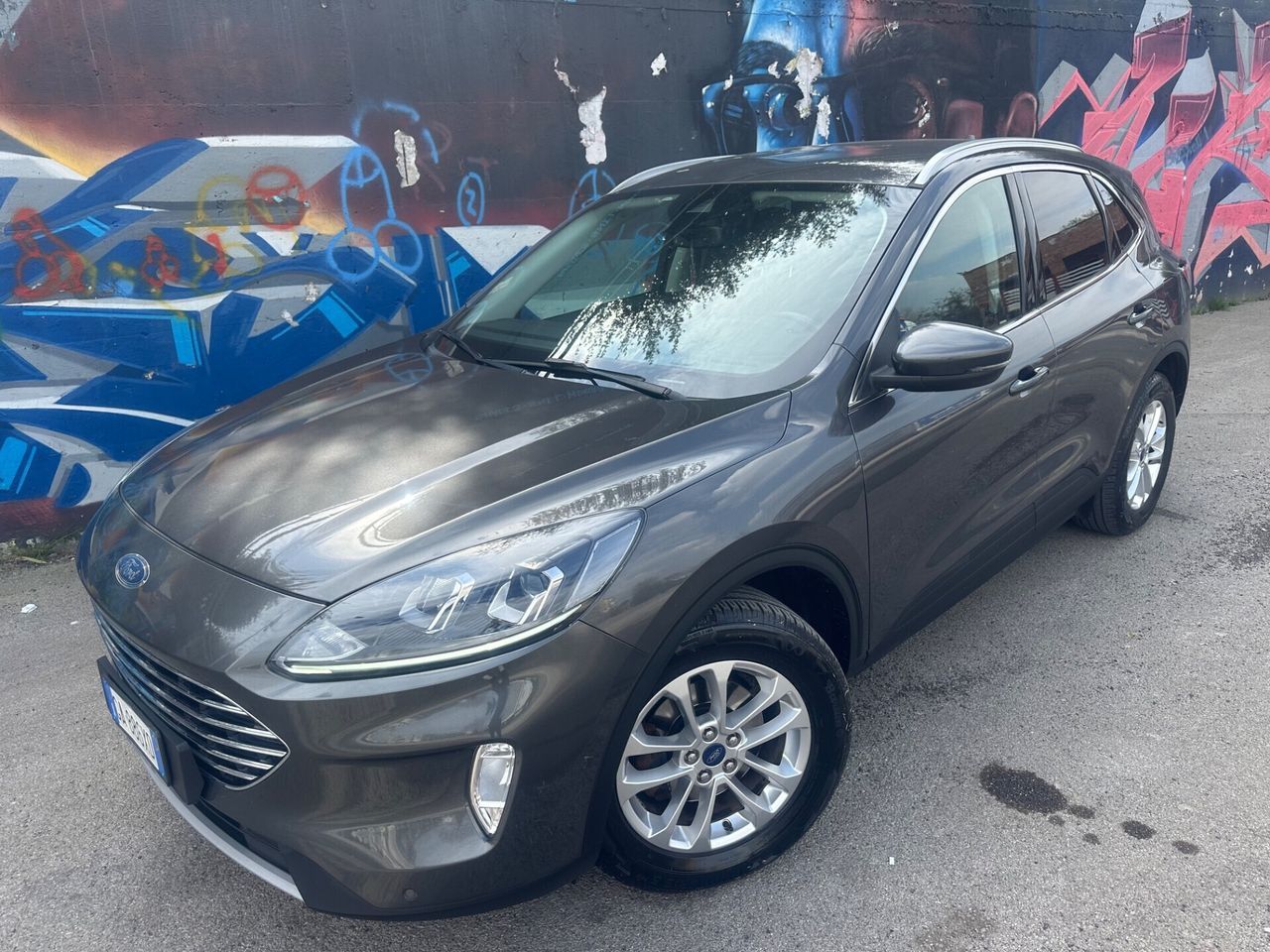 Ford Kuga - 1