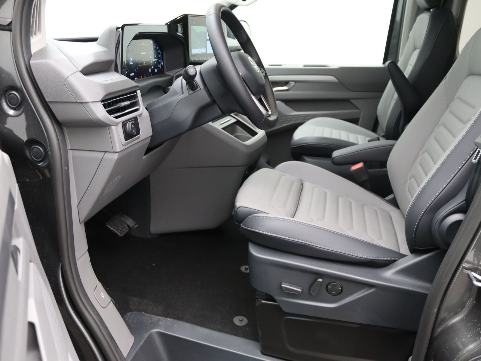 Volkswagen T7 Caravelle - Bild 10