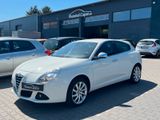 Alfa Romeo Giulietta Super/2.Ha/Eu5/Klima/AHK/Allwetter/ZV - Alfa Romeo aus 2012
