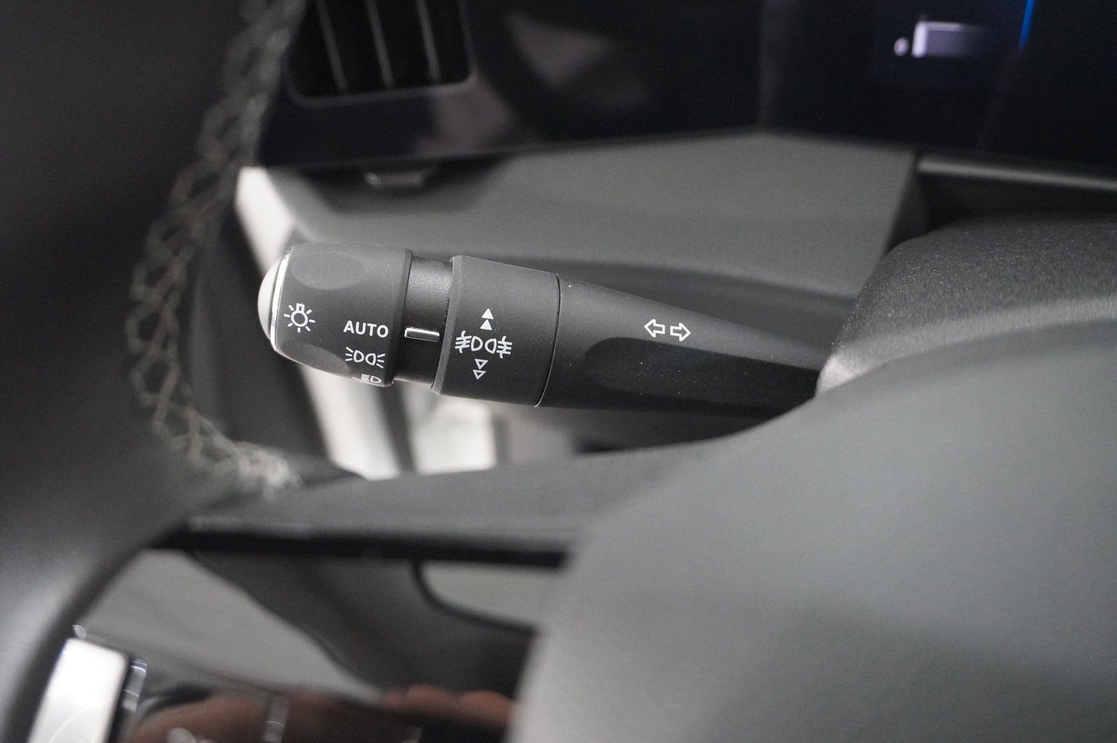Fahrzeugabbildung Opel Astra L ST 1.5D ELEGANCE NAVI/LED/KAMERA/SH/DAB+