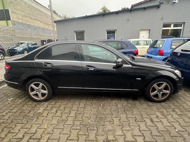 Mercedes-Benz C 180 CGI BlueEfficiency AVANTGARDE