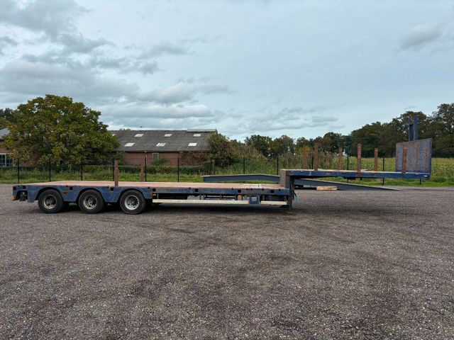 Doll Semi 3 asser NL trailer, gestuurd porte engins