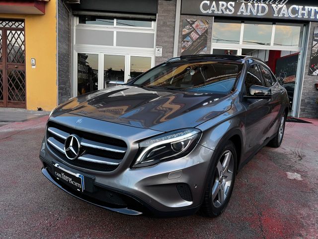 Mercedes-Benz M-BENZ GLA 200 CDI Automatic-PANO-FULL