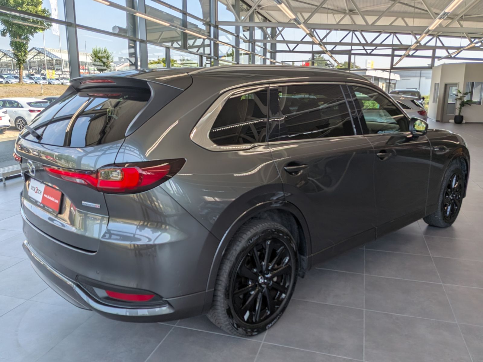 Vehicle image Mazda CX-80 3.3L E-SKYACTIV D 254 HOMURA+ 7-seat Pano