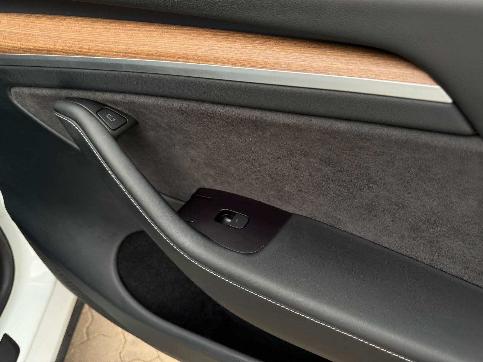 Tesla Model Y RWD Matrix LED Leder FSD SOH 95 foto 16