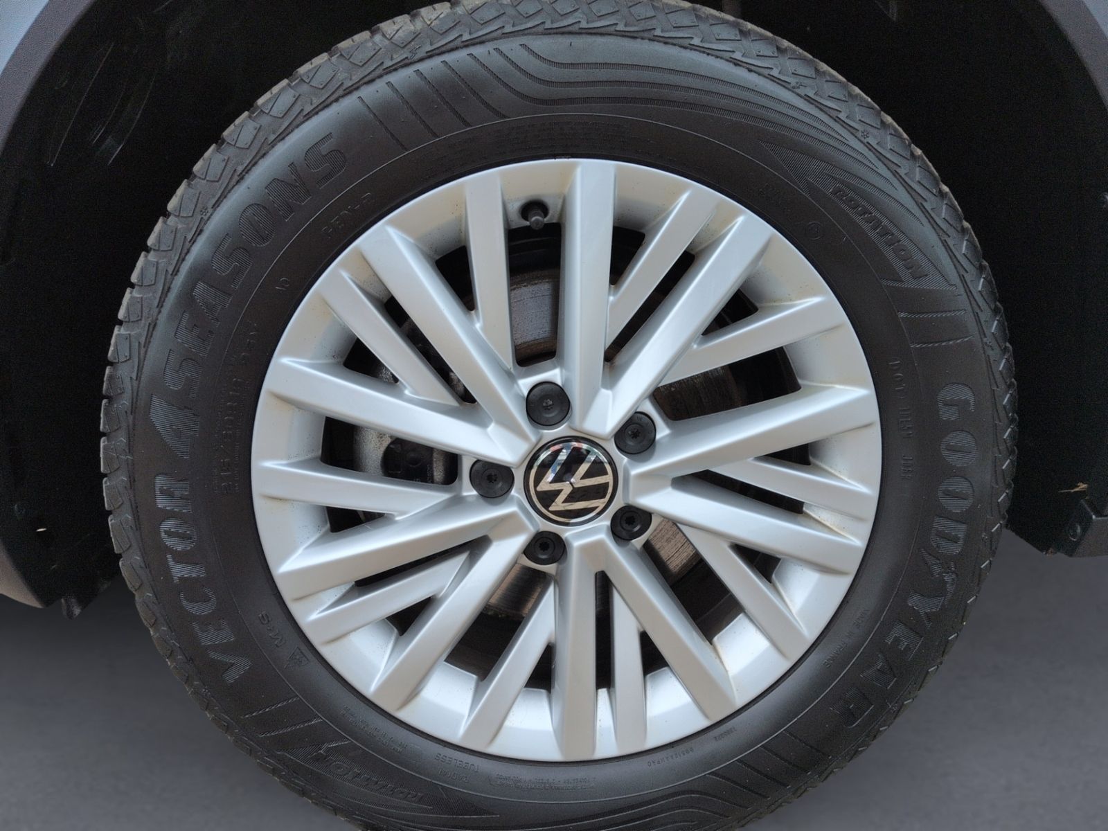 T-Roc 1.5 TSI Life KAMERA+AHK+NAVI+SHZ+LED