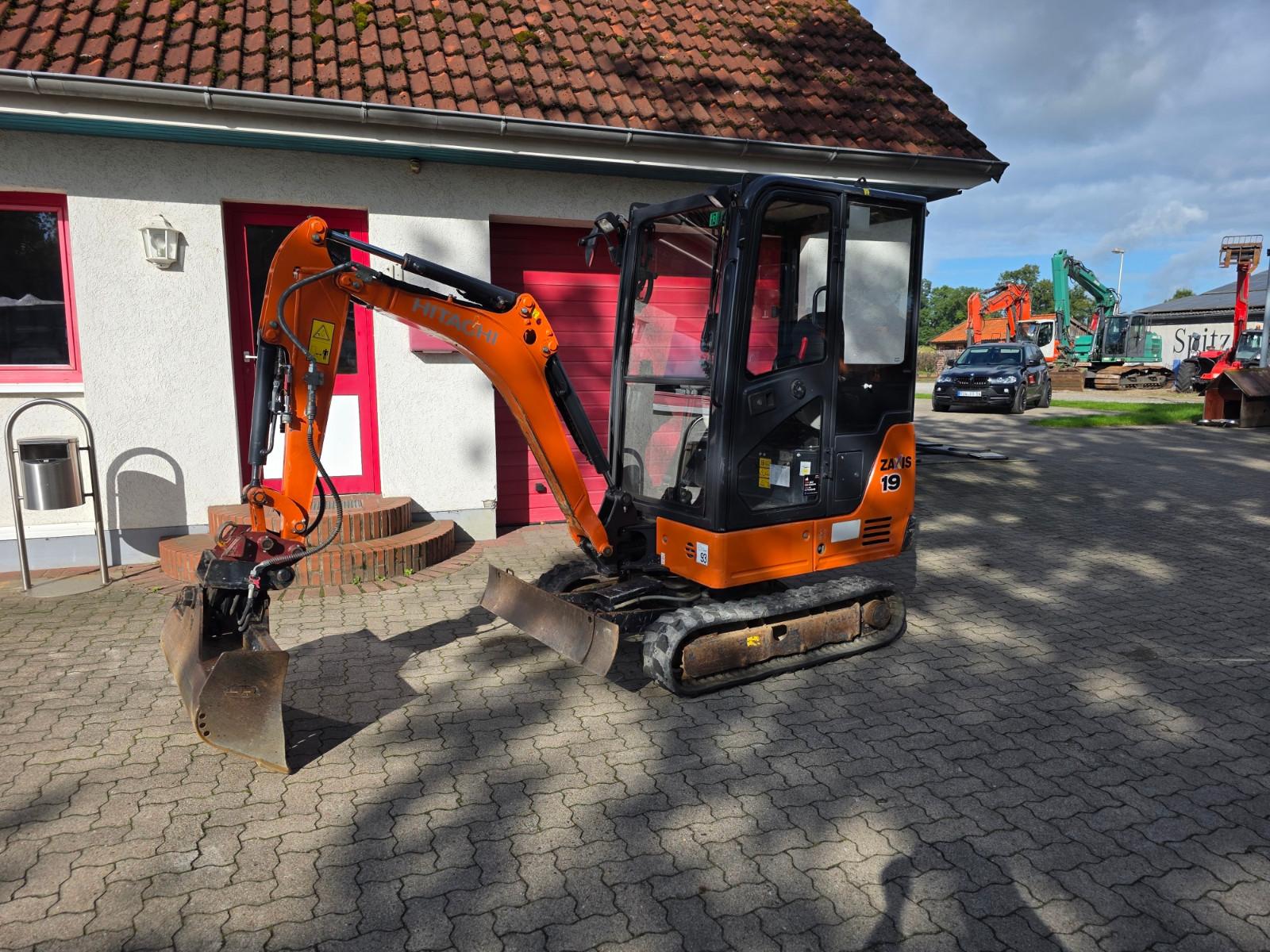 Hitachi ZX19-5A CR 2320 std