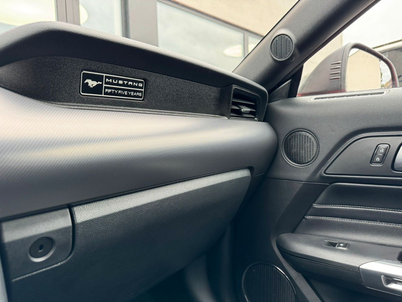 Fahrzeugabbildung Ford Mustang 5.0 Ti-VCT V8 Fastback GT