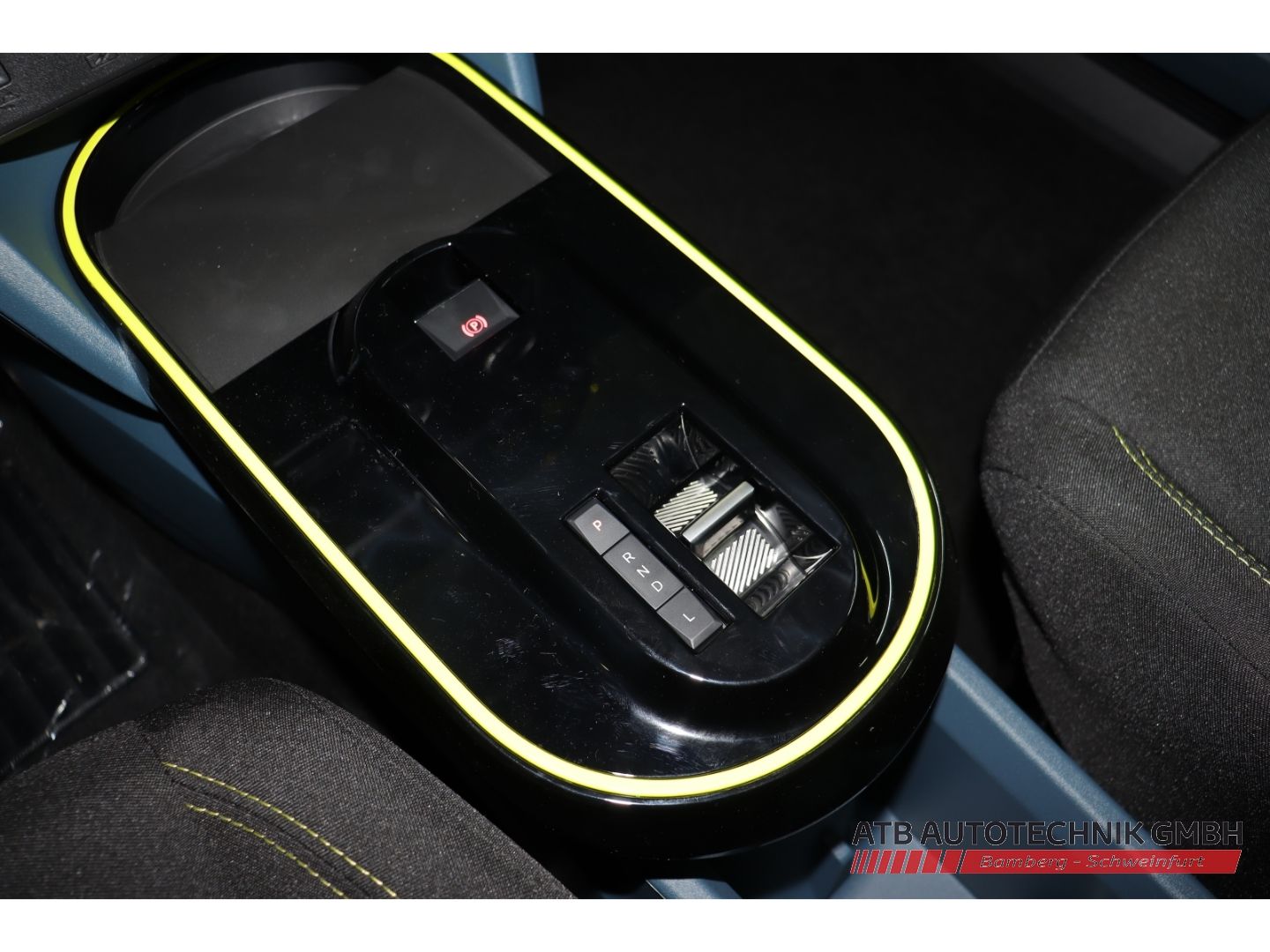 Fahrzeugabbildung Fiat Grande Panda Icon Hybrid 1.2 eDCT LED Apple CarP