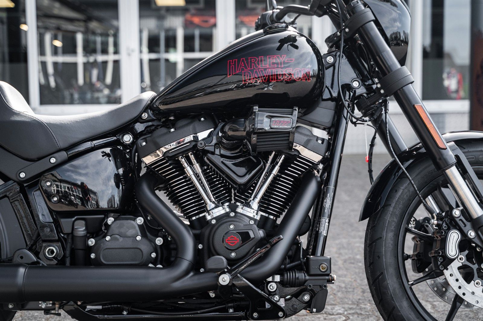 Fahrzeugabbildung Harley-Davidson FXLRST LOW RIDER S 117 MY25 Kurzfr. Verfügbar