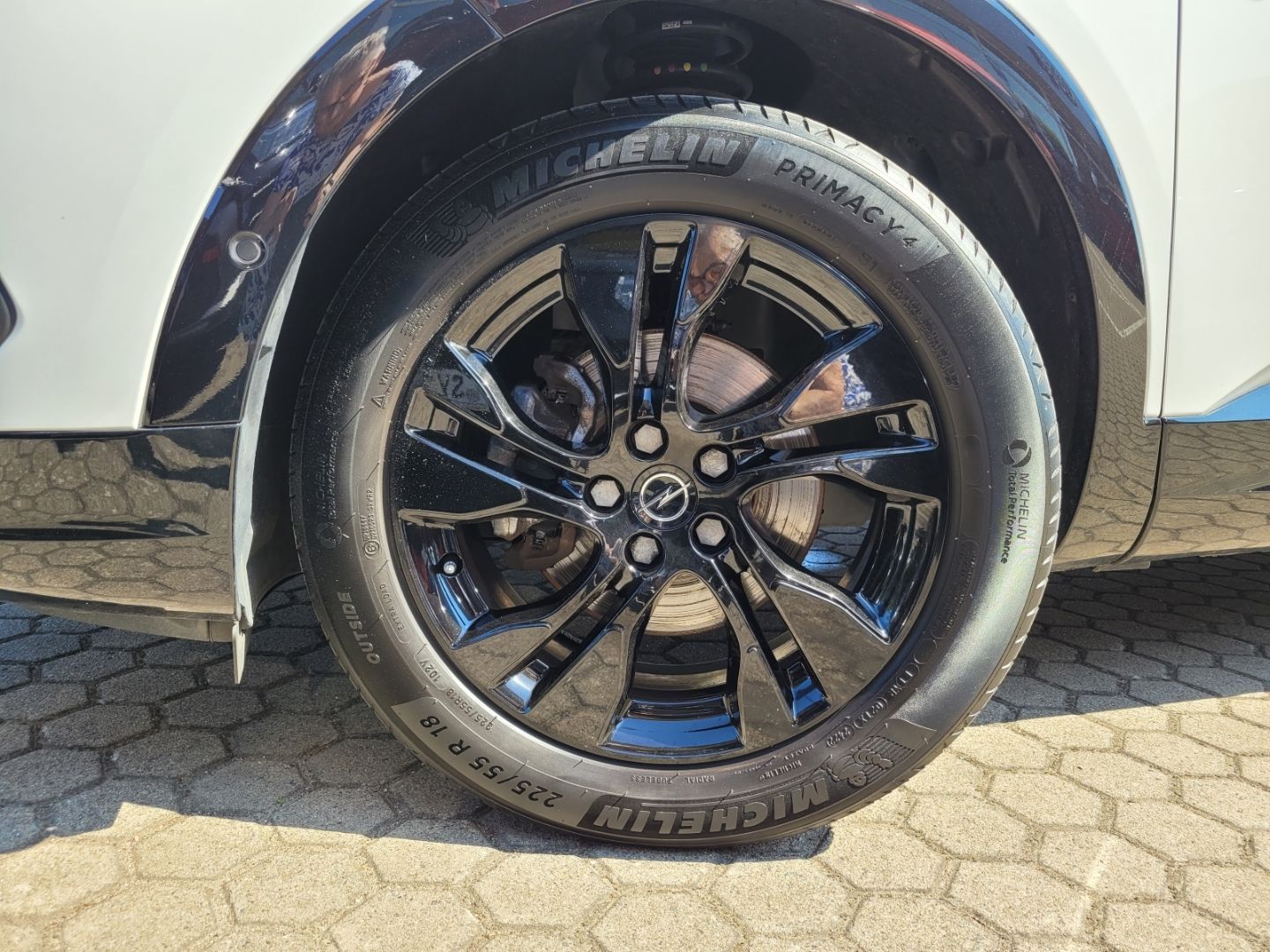 Fahrzeugabbildung Opel Grandland GS Line mit SHZ+LHZ+Kamera+AHK
