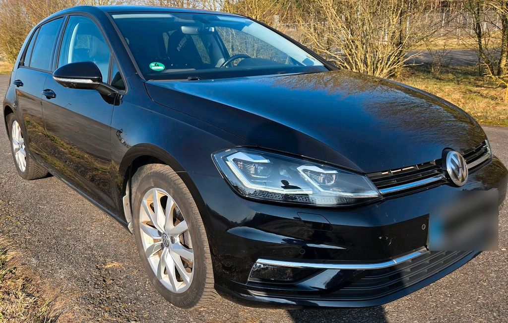 Image of Volkswagen Golf