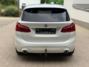 BMW 218 - 6
