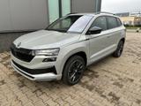 Skoda Karoq Selection Angebot f. Menschen mit Behin... - Skoda Karoq mit Diesel-Antrieb: Geländewagen, Automatik