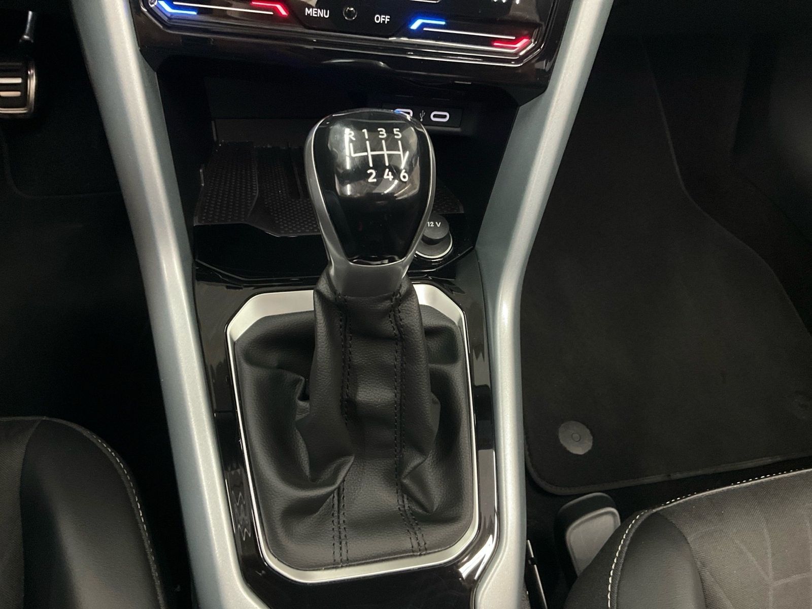 Volkswagen T-Roc - Bild 14