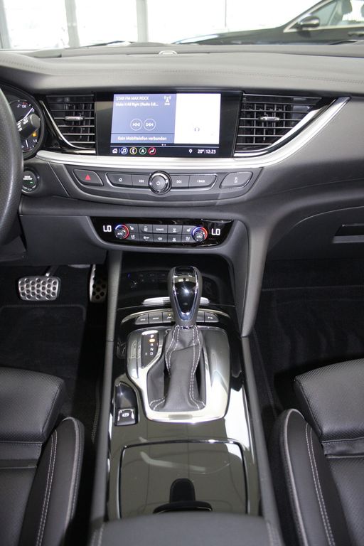 Opel Insignia B Sports Tourer GSi LED 4x4 AHK MASSAGE