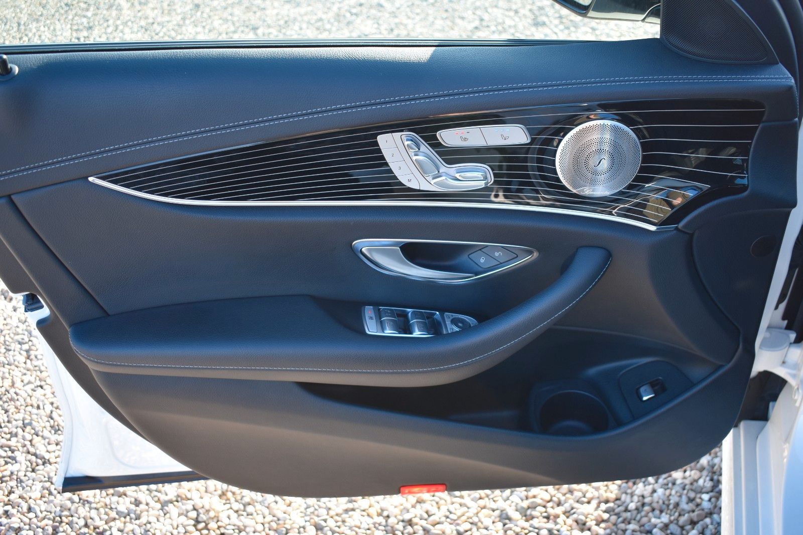 Fahrzeugabbildung Mercedes-Benz E 400d  Lim. 4Matic designo Multibeam AMG Line