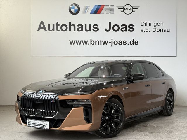 BMW i7 M70 xDrive Limousine Sonderlackierung B&W Sur