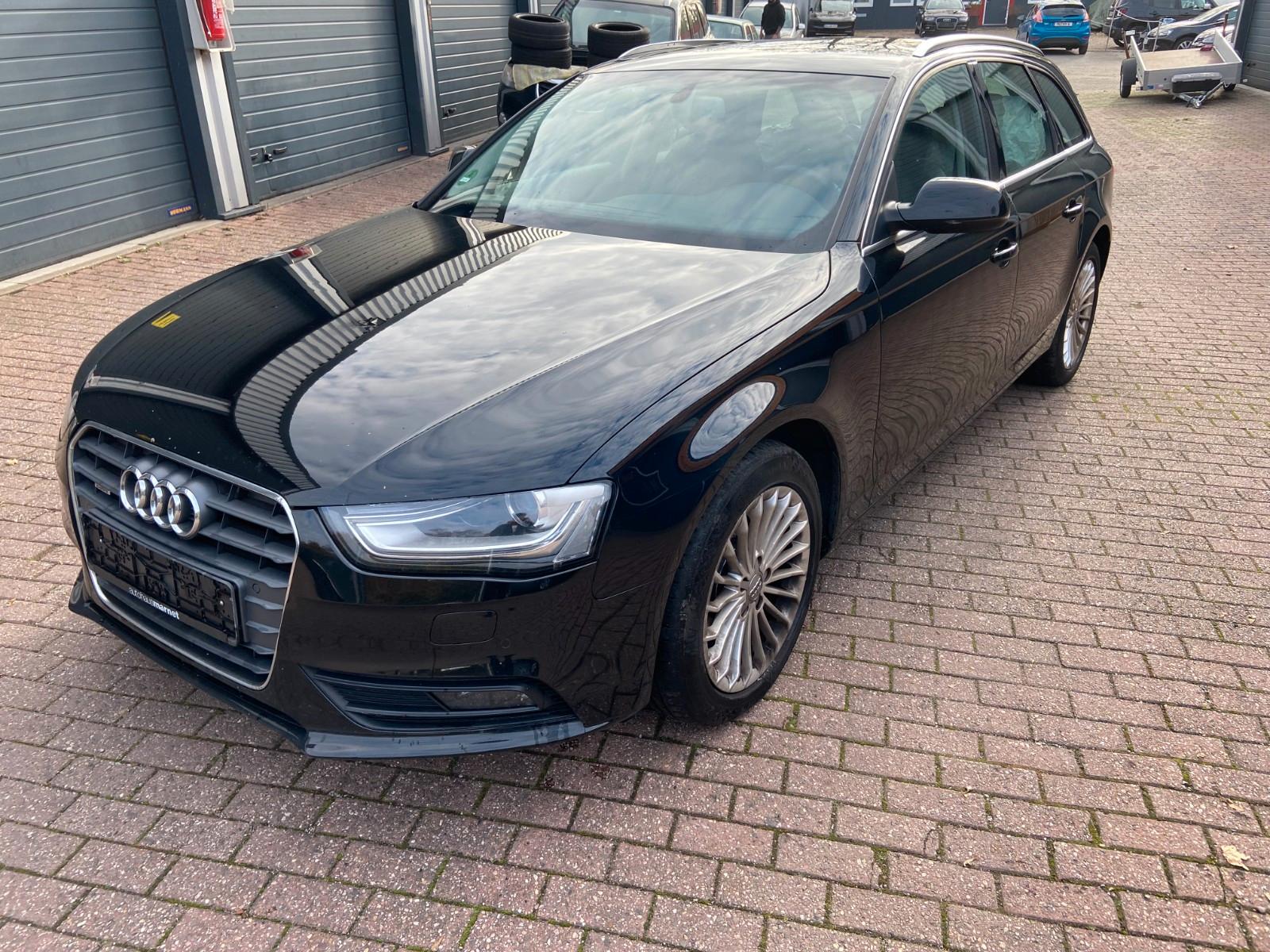 Audi A4 2015 — rear view