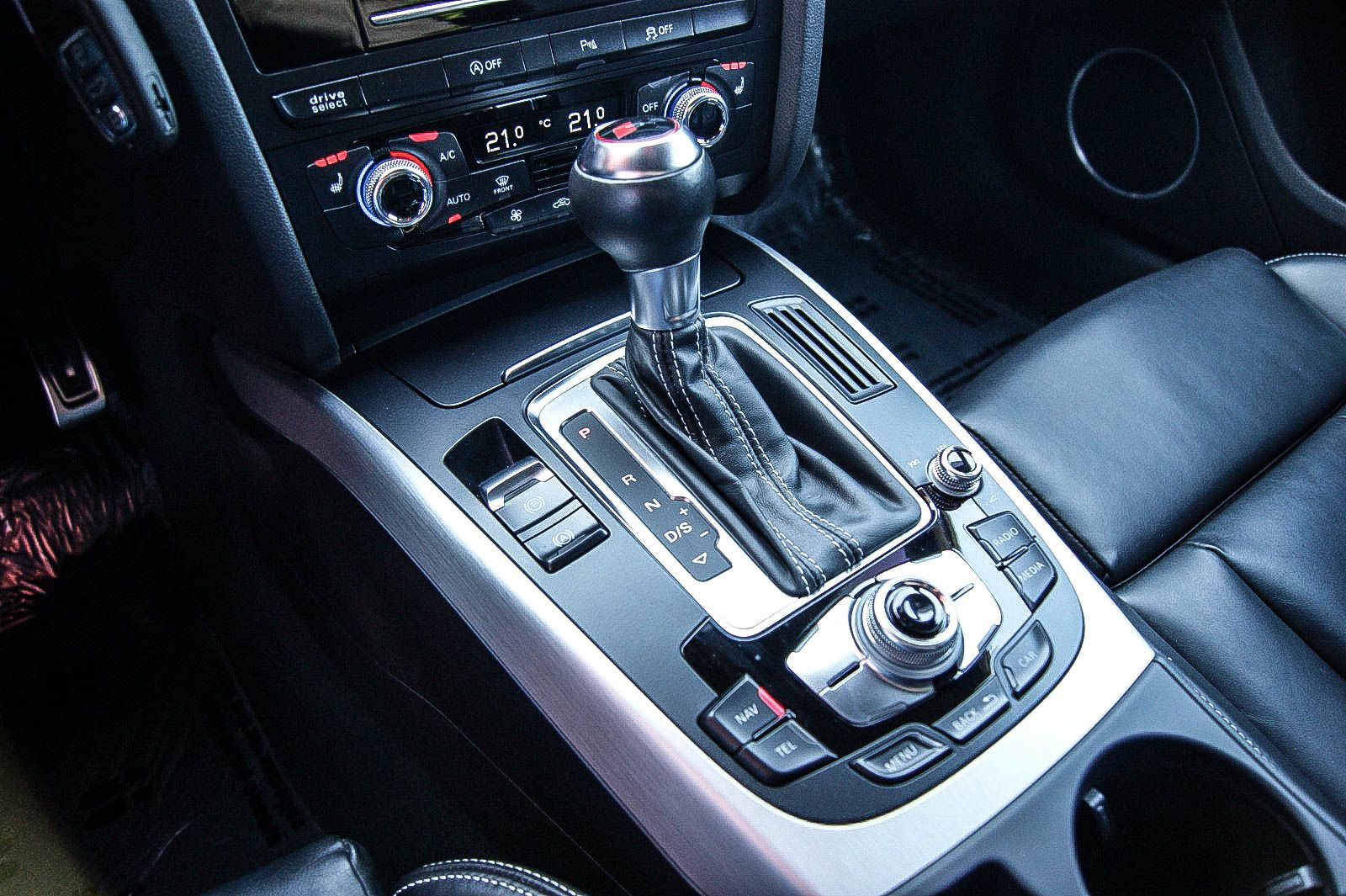 Fahrzeugabbildung Audi S4 Avant 3.0T V6 quattro B&O Sound TOP GEPFLEGT