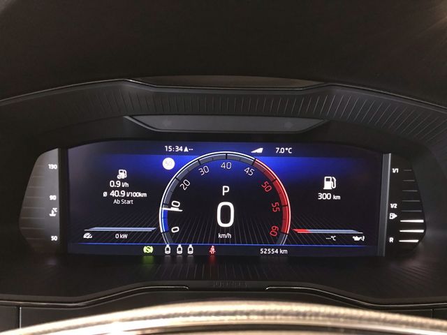 Superb Combi Scout 2.0 TDI 4x4 DSG*BLACK*AHK*