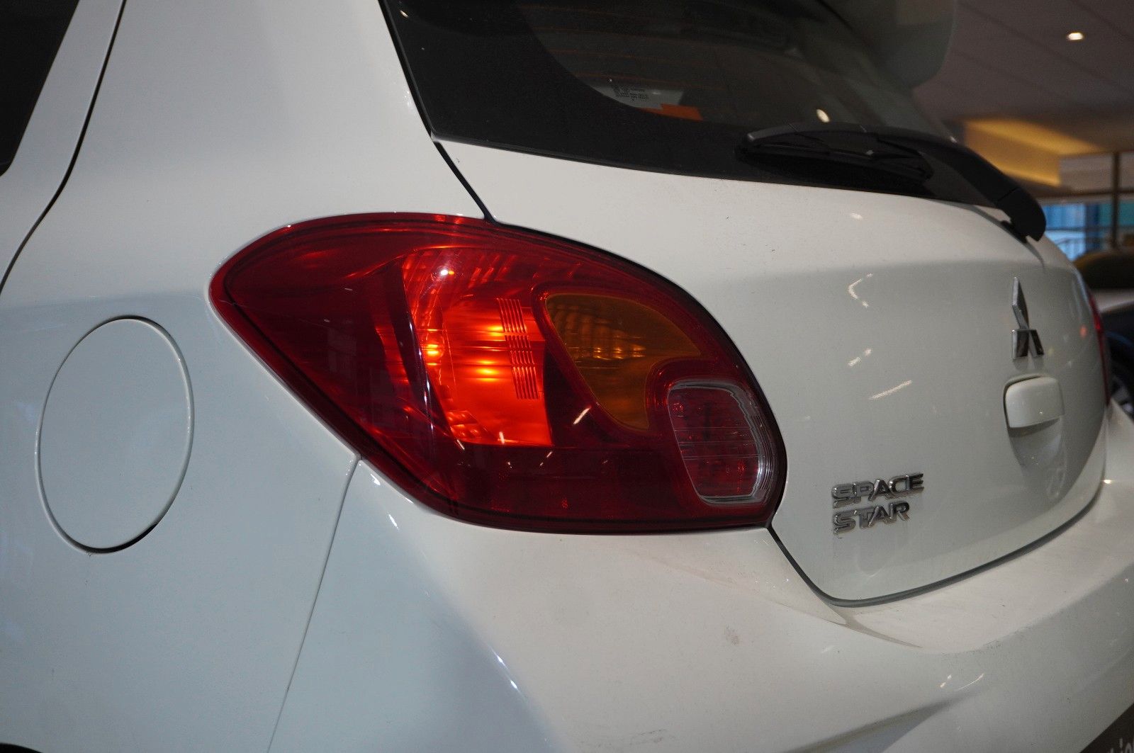 Fahrzeugabbildung Mitsubishi Space Star 1.2 SPIRIT 5-TÜR KLIMA/USB/NEBEL/AUX