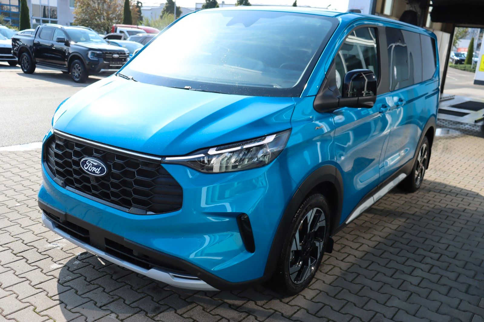 Ford Tourneo Custom Active 2.0 EcoBlue 320 L1 imagem 3