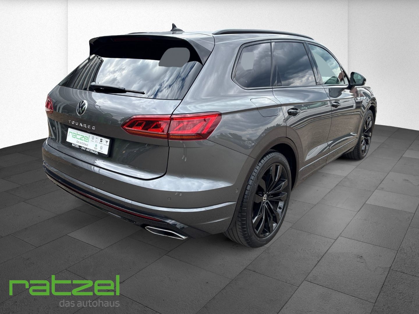 Fahrzeugabbildung Volkswagen Touareg R-Line 4Motion V8 TDI Last Edition Pano