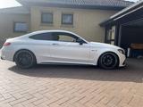 Mercedes-Benz AMG C63 W205 Coupe Night Pano Performance-Abgasa