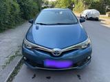 Toyota auris hybrid 1.8 - Toyota Auris Gebrauchtwagen in München