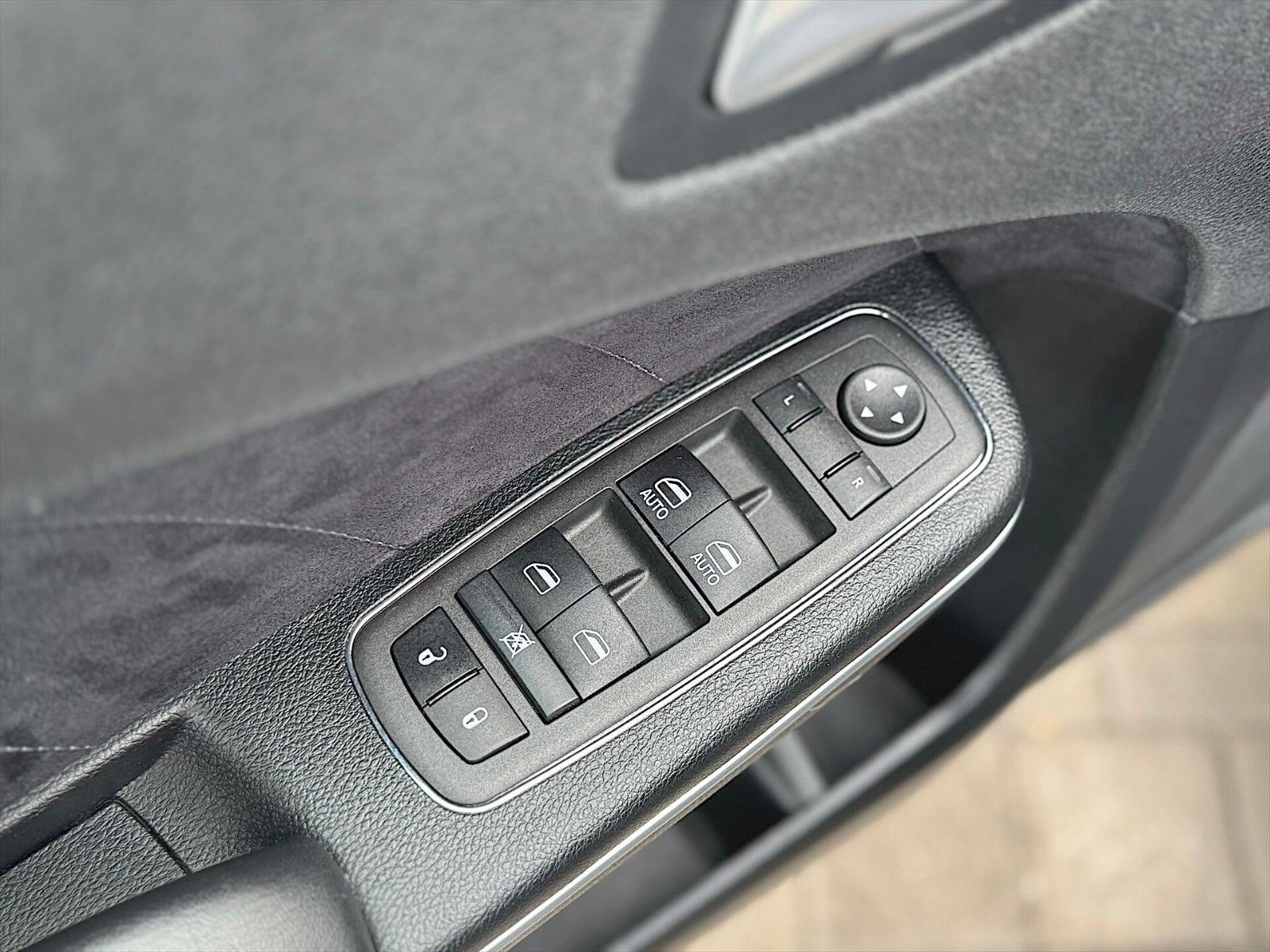 Fahrzeugabbildung Dodge Charger 3.6 4x4 SRT Edition Performance GT *LED*