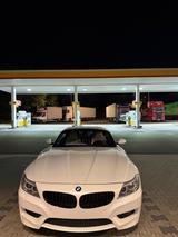 BMW Z4 sDrive35i - BMW: 35i