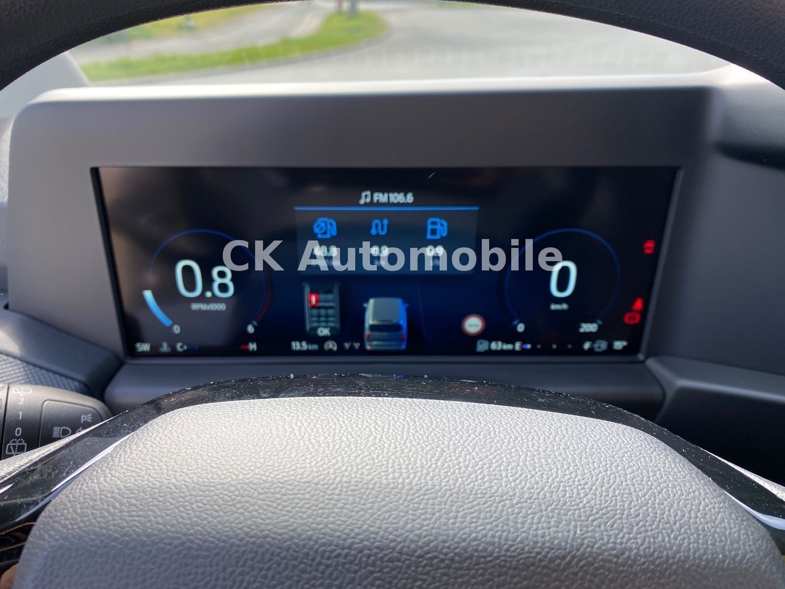 Fahrzeugabbildung Ford Transit Custom Kombi 2.0 Trend/9Sitze/Kamera