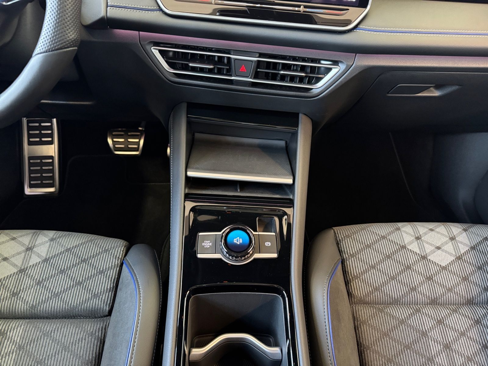 Volkswagen Tiguan - Bild 12