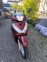 Honda SH300i - Nur 3.200 km, TÜV, Inspektion NEU - Offers