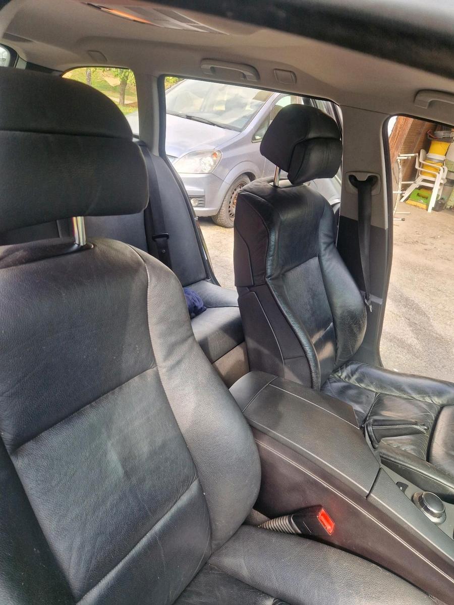 BMW 523 2006 — interior