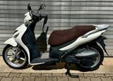 Suzuki Sixteen UX 125 Roller Scooter Burgman - SUZUKI SIXTEEN 125