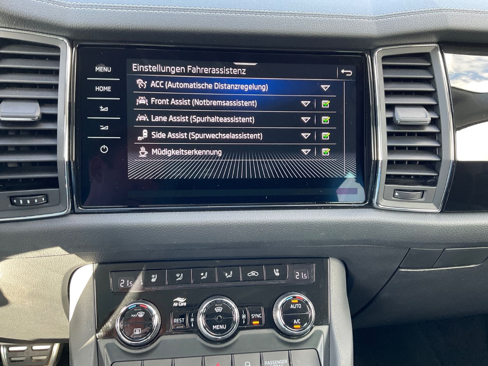 Fahrzeugabbildung SKODA Kodiaq 2.0 TDI DSG 4x4 L&K,AHK,360°Kamera