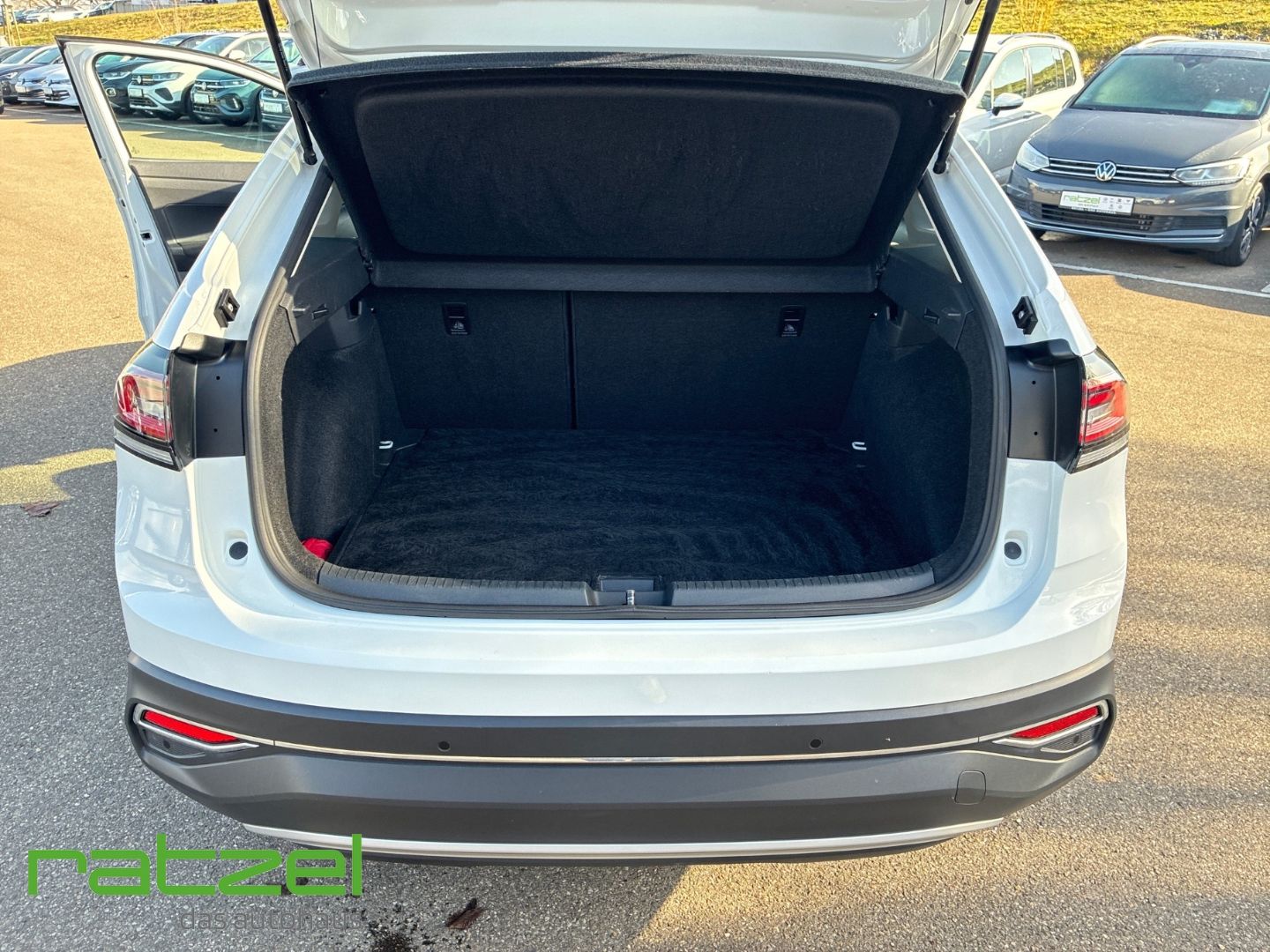 Fahrzeugabbildung Volkswagen Taigo Style 1.0 TSI DSG AHK-abnehmbar Navi Rückf