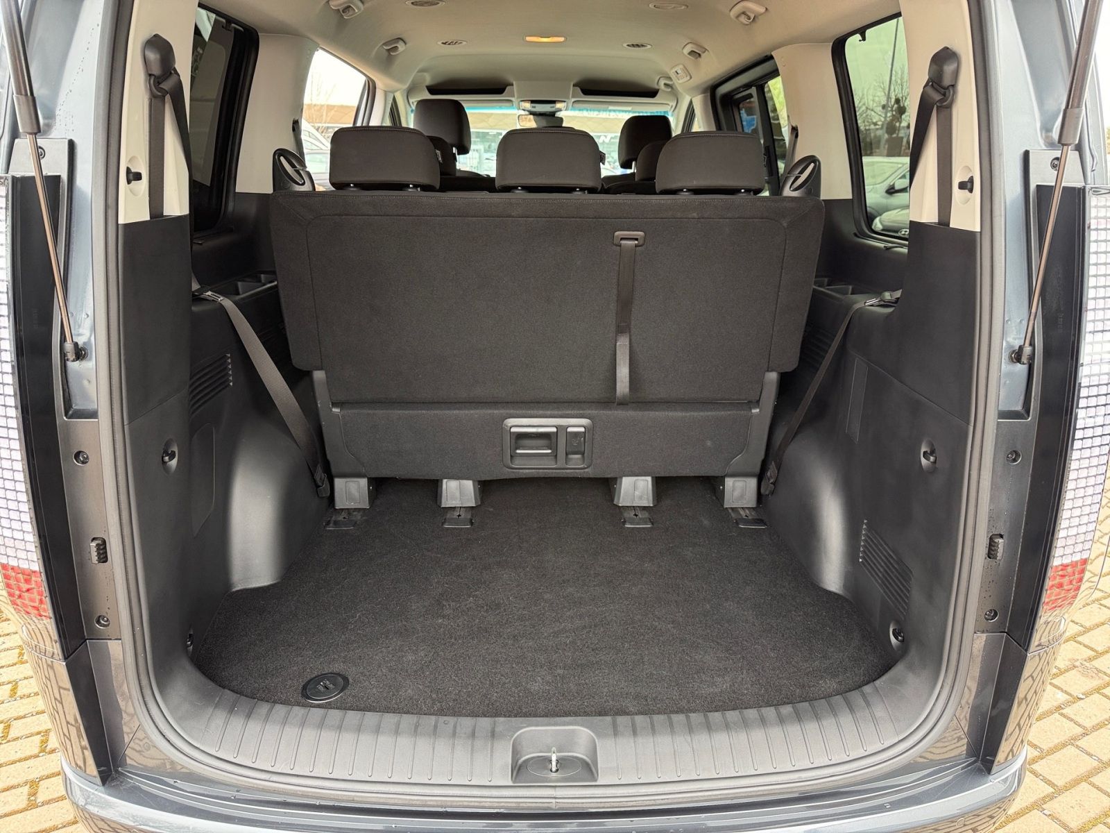 Hyundai Staria – Bild 12