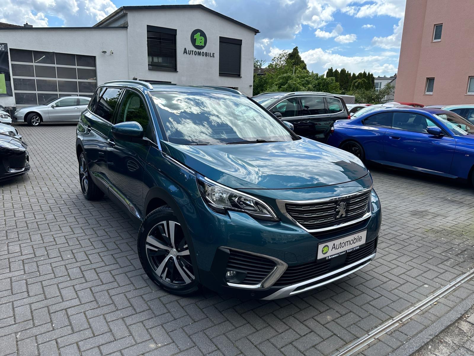 Peugeot 5008 Allure*NAVI*PDC*360°KAM*SHZ*DAB*ACC*LED