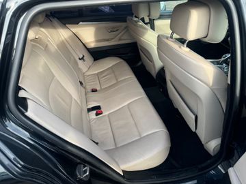 BMW 520 - 7