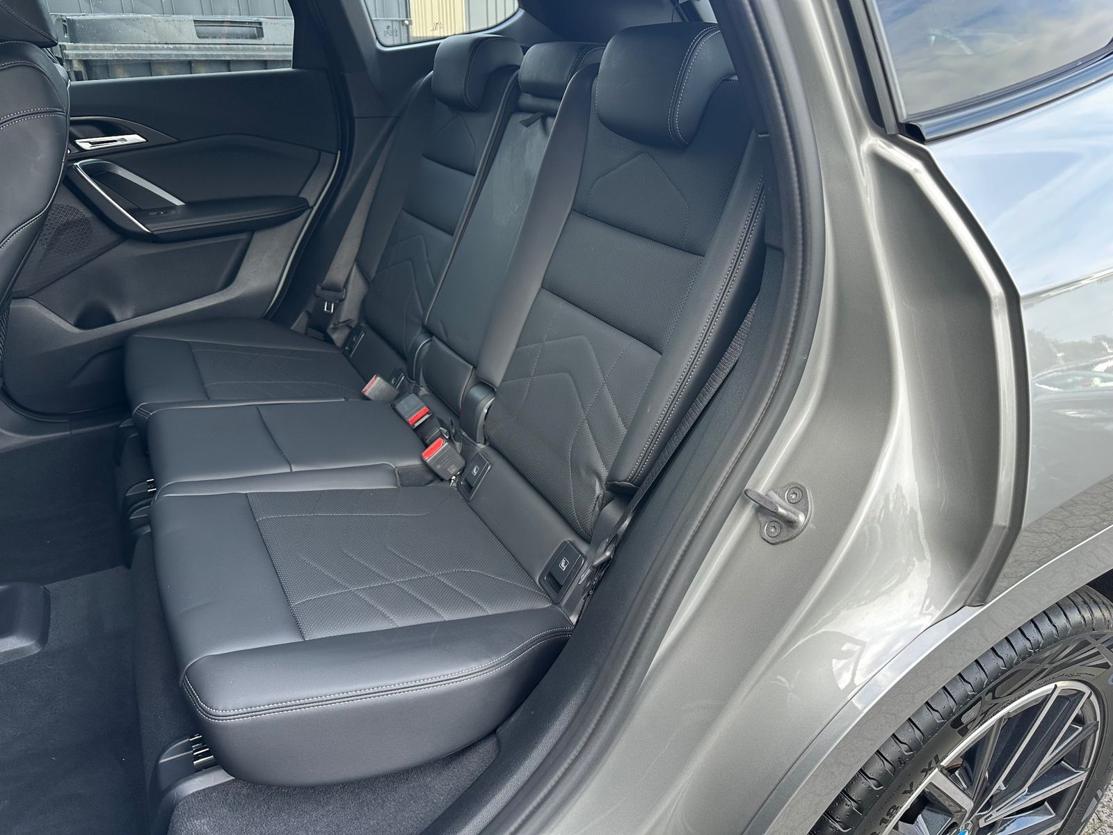 Fahrzeugabbildung BMW X1 xDrive20d M-Sport NAV+LED+HUD+H&K+ACC+360°