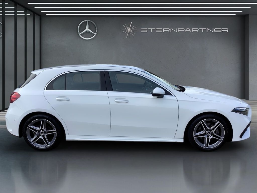 Mercedes-Benz A 200 d AMG MBUX LED SITZHEIZUNG AMBIENTE KAMERA foto 3