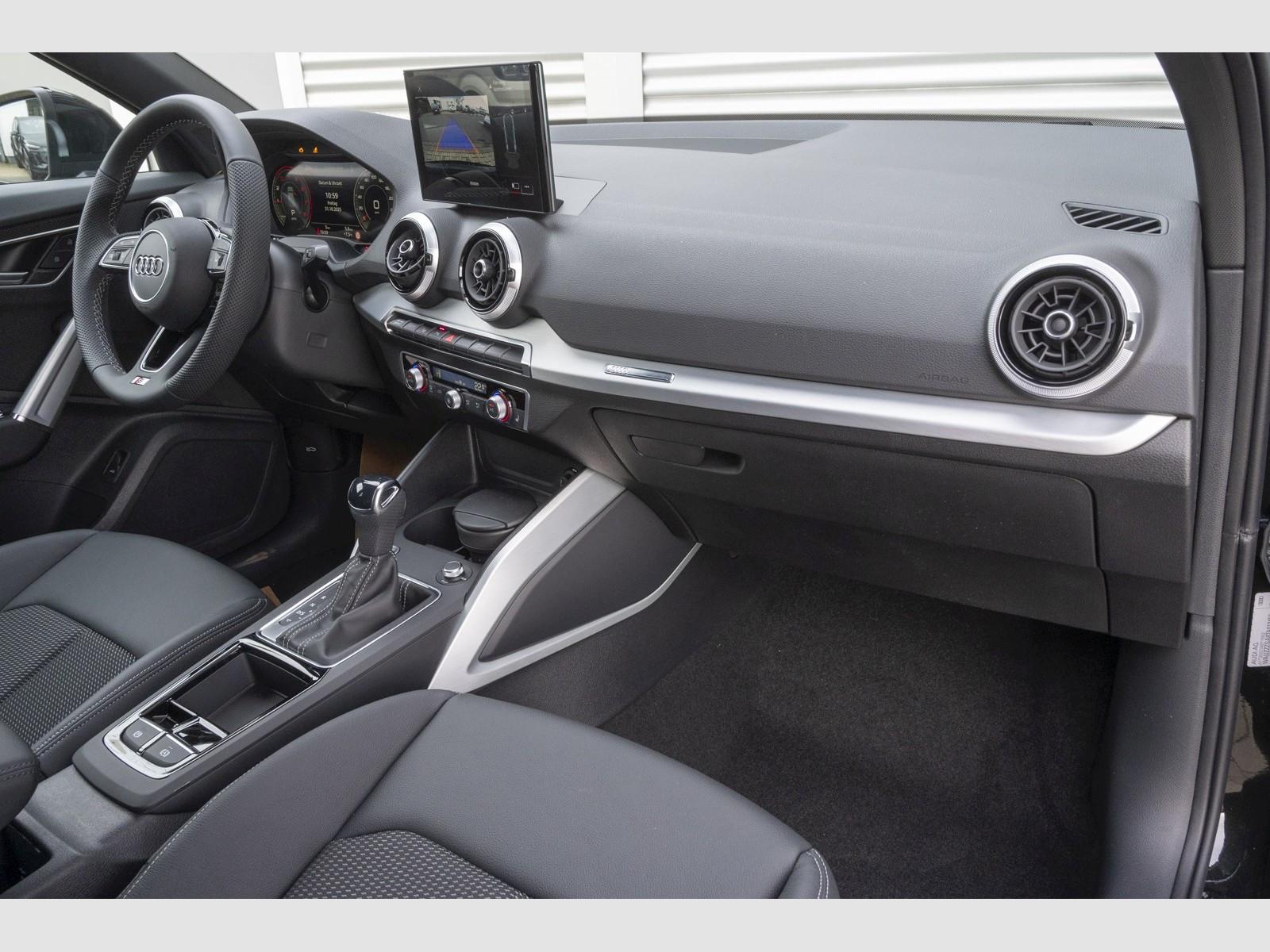 Audi Q2 S line 35 TFSI S-tronic Black*Matrix*comp. UP