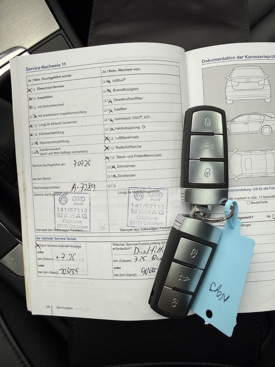 Passat Variant Highline Blue TDI*LEDER*NAVI*1.HA