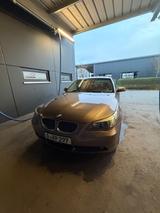 BMW 525i A - - BMW 525 in Augsburg