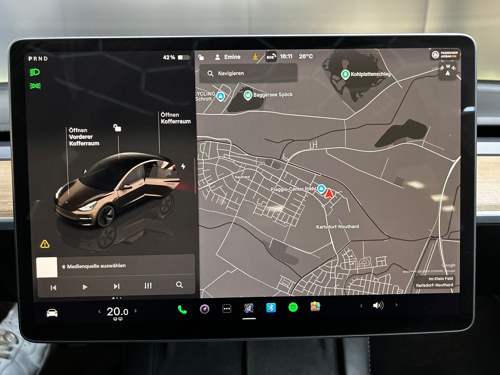 Fahrzeugabbildung Tesla Model 3 Long Range Dual AWD PANO+LED+NAVI+KAM+WP